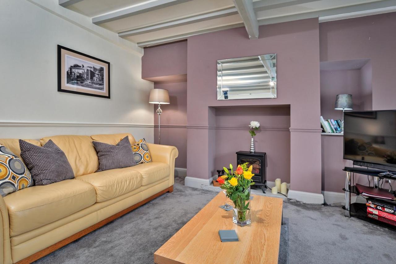 Finest Retreats - Cloggers Cottage Darley 外观 照片