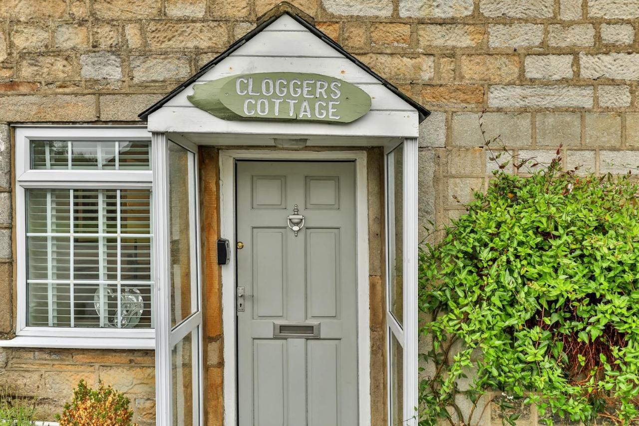 Finest Retreats - Cloggers Cottage Darley 外观 照片